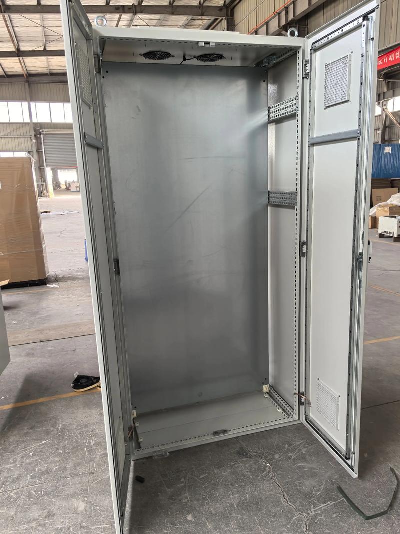 專業(yè)仿威圖機(jī)柜與操作臺(tái)，滿足您的工業(yè)機(jī)柜需求