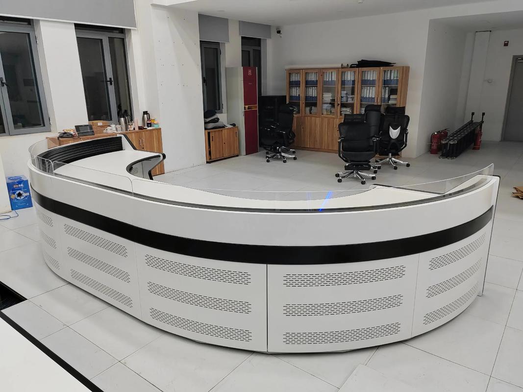 指揮中心操作臺(tái)、監(jiān)控中心控制臺(tái)與電視墻操作臺(tái)的專業(yè)生產(chǎn)與安裝